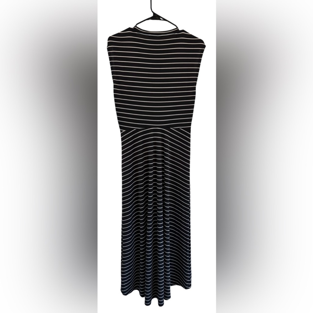 Banana Republic Black and White Stripe Twist Front Midi Dress - Picture 4 of 7